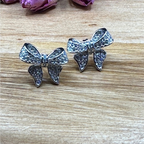 Bow earrings - Picture 2 of 4